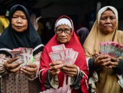 Mendagri Tito Tegaskan Digitalisasi Bansos untuk Pastikan Penyaluran Tepat Sasaran