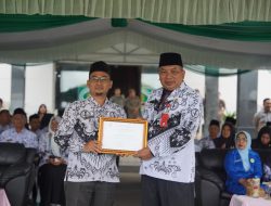 Pemkab Balangan Apresiasi Guru pada HUT PGRI & HGN 2025, Dorong Akselerasi Digitalisasi Pendidikan